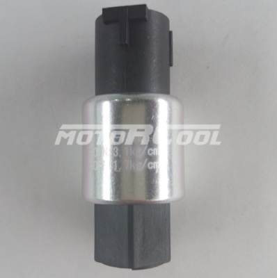 Датчик давления Ford/Mondeo, OE: FSVH-19E561AA; M12-P 1.5 Female On: 3.1 kg/cm2 Off: 1.7 kg/cm2 [Diff] RC-U0462B