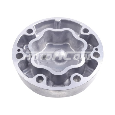 RC-U08182 Крышка компрессора на Sanden 7H, выходы - горизонтальные, вход Ø 16,5 мм., выход Ø 16,5 мм, аварийный клапан